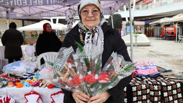 İzmit Belediyesi'nin Sevgililer Günü El Emeği Pazarı'nda Son Gün!